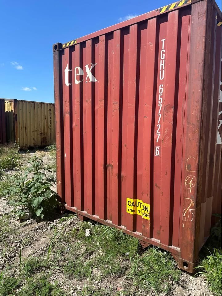 40 High Cube Shipping Container – Solid & Spacious! - Image 4