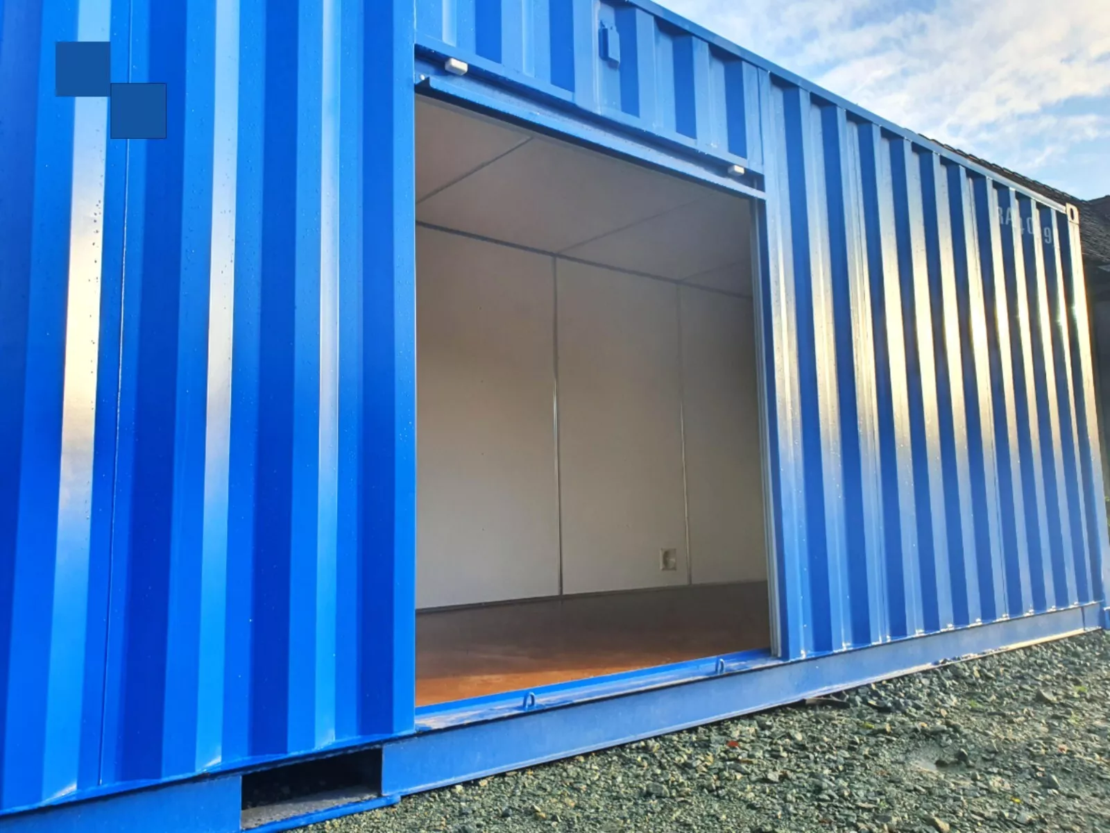 40ft Containers as Self Storage Rooms – Insulated – Ply Lined – Premium - Image 7