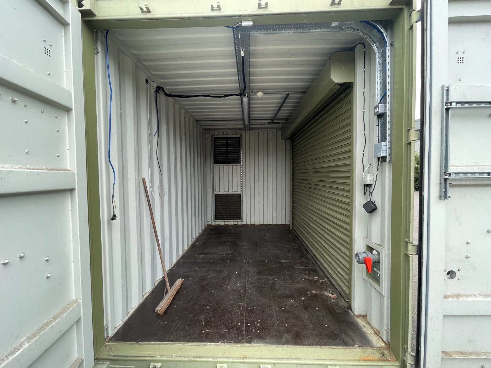 Shipping Container 13ft - Image 11