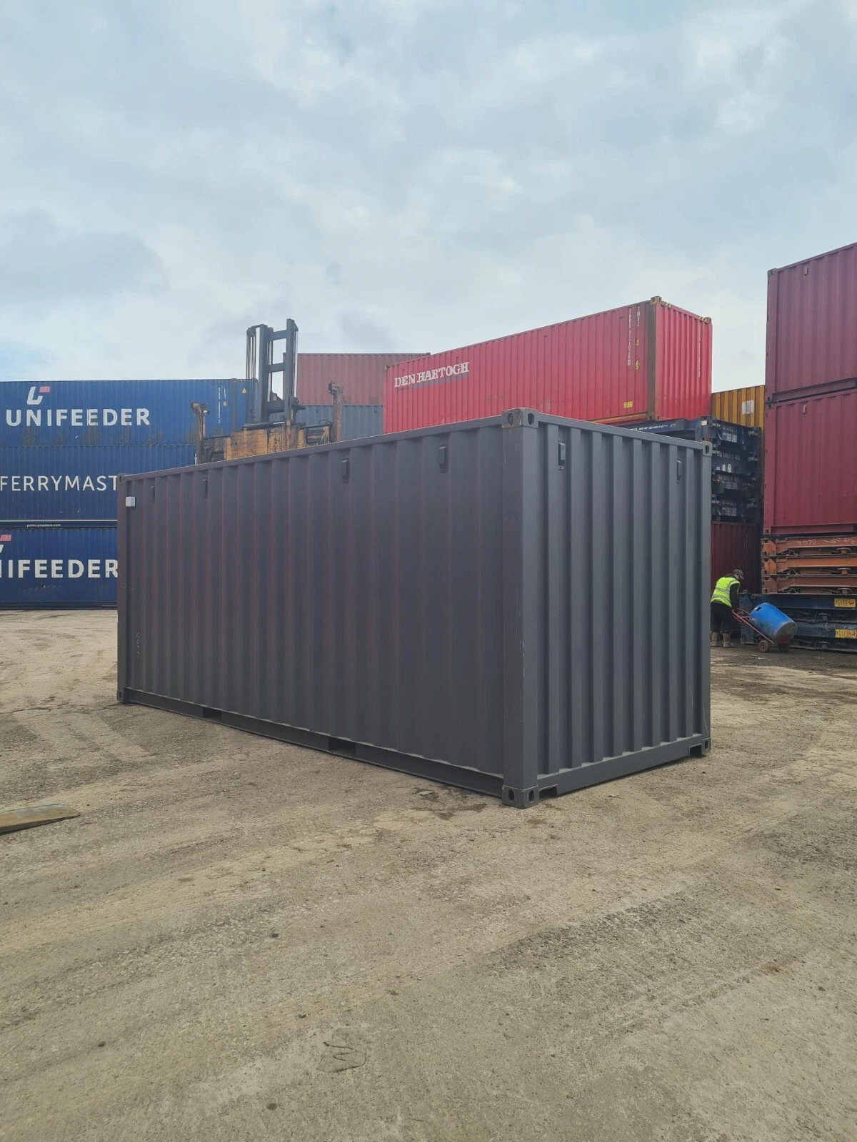 20ft 1-Trip Shipping Containers | Additional Benefits – Nation wide Delivery - Image 4